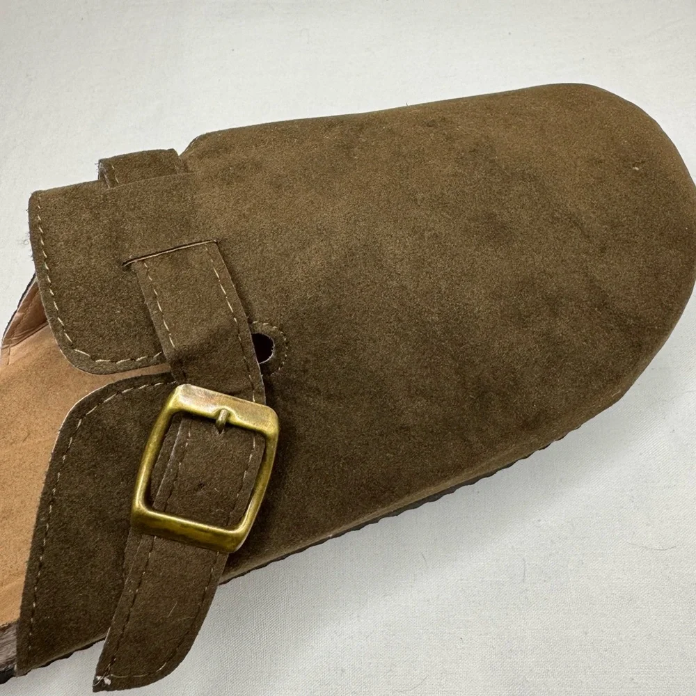Generic Clogs Mules Unisex Sz 9 Dark Brown with Buckle NWOT Men/Women Slip on